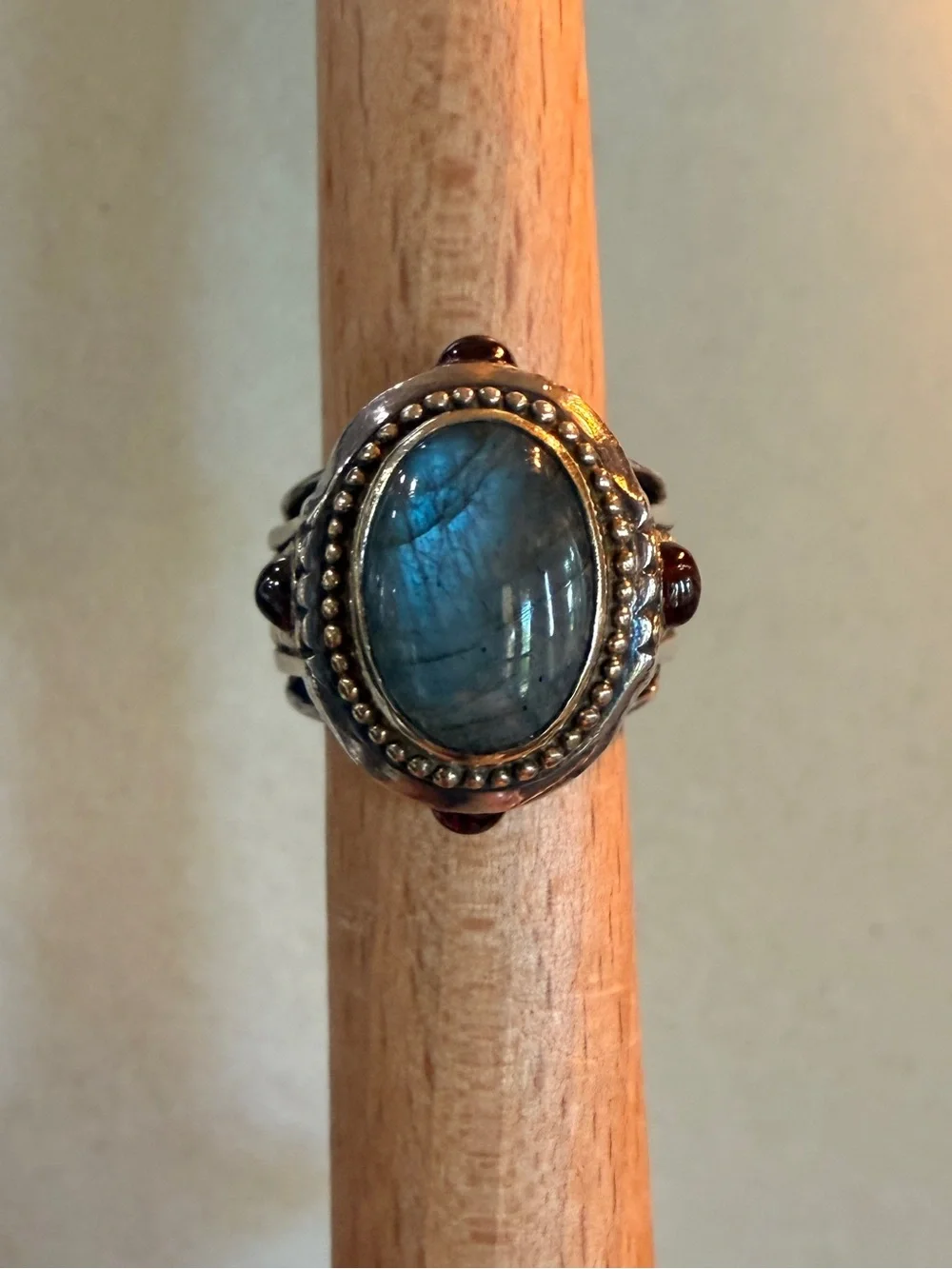Sterling Silver and Brass Oval Labradorite and Garnet Cabochon Ring sz 6